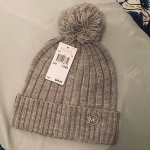 Gray Michael kors beanie